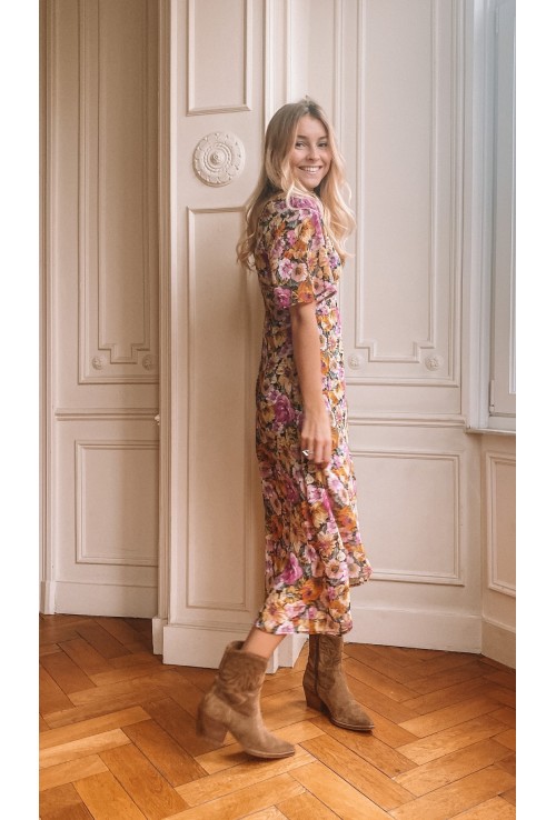 Robe MARY à fleurs roses un peu longue