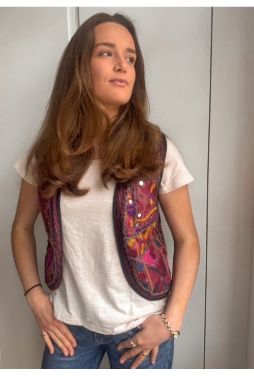 Gilet NORA BORDEAUX brodé à sequins