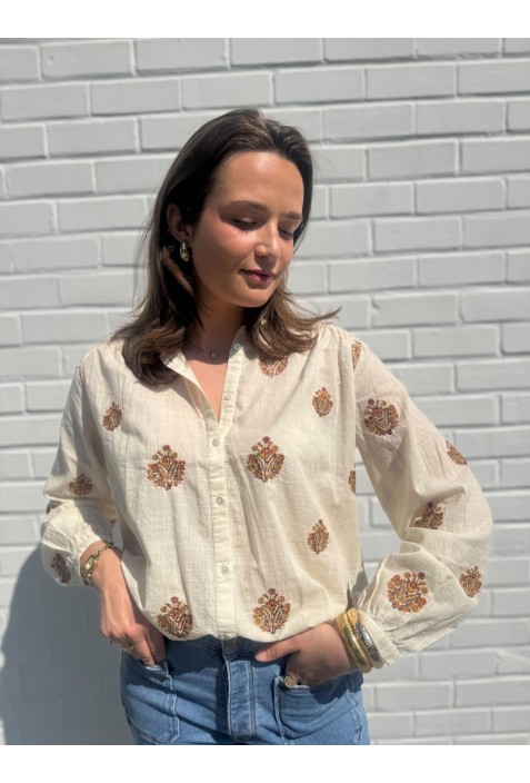 Chemisier écru ADELE brodé de fleurs Chemisier écru ADELE brodé de fleurs