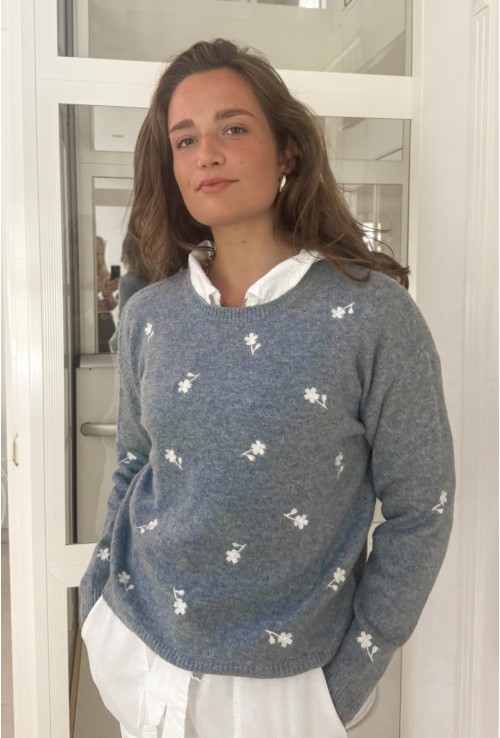 Pull bleu brodé de fleurs ANDY