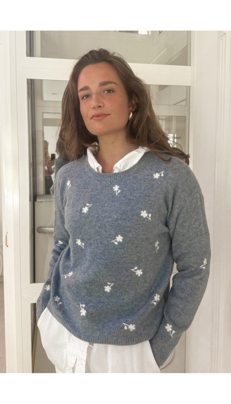 Pull bleu brodé de fleurs ANDY